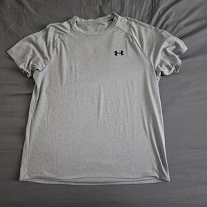 Under Armour Gray Short Sleeve Athletic Crew Neck Tee